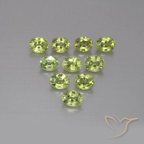 Gemas de Granate demantoide Medium Light Green natural de 2.66 ct, Ovalada, VS