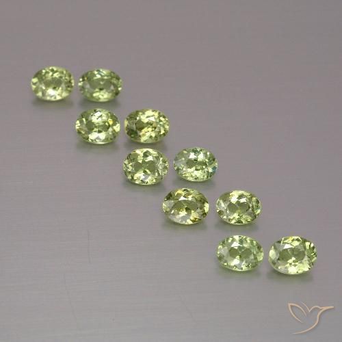 1.72ctw Natural Verde medio Granate demantoide, Ovalada, VS