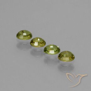 Gemas de Granate demantoide Verde amarillento natural de 0.95 ct, Ovalada, VS