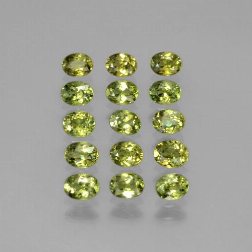Gemas de Granate demantoide Verde cálido natural de 3.34 ct, Corte Óvalo, VS
