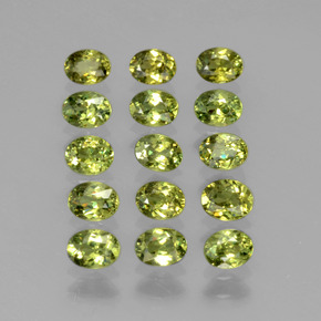 Gemas de Granate demantoide Verde cálido natural de 3.34 ct, Corte Óvalo, VS