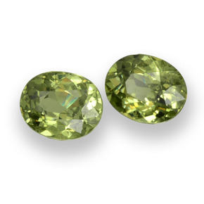 Gemas de granate demantoide verde natural de 0,93 ct, corte óvalo, VS