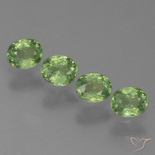 1.20ctw Natural Verde medio Granate demantoide, Ovalada, VS
