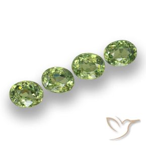 Gemas de Granate demantoide Verde cálido natural de 1.31 ct, Ovalada, VS