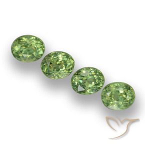 Gemas de Granate demantoide Verde cálido natural de 1.57 ct, Ovalada, VS