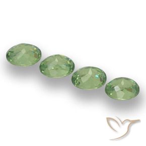 Gemas de Granate demantoide Verde salvia claro natural de 1.30 ct, Ovalada, VS