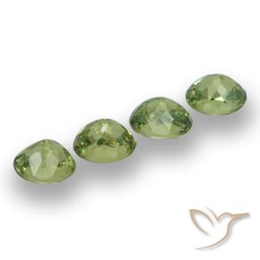 Gemas de Granate demantoide Verde cálido natural de 1.65 ct, Ovalada, VS