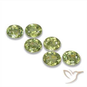 Gemas de Granate demantoide Verde amarillento natural de 1.98 ct, Ovalada, VS