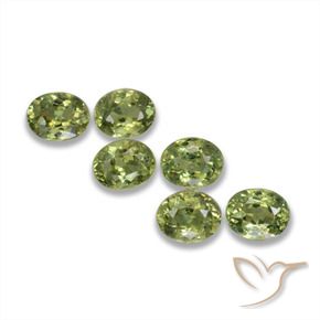 Gemas de Granate demantoide Verde amarillento natural de 1.97 ct, Ovalada, VS