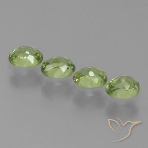 Gemas de Granate demantoide Verde medio natural de 1.27 ct, Ovalada, VS