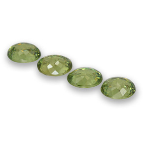 Gemas de granate demantoide verde natural de 1,66 ct, corte óvalo, VS