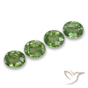 Gemas de Granate demantoide Verde cálido natural de 1.66 ct, Ovalada, VS