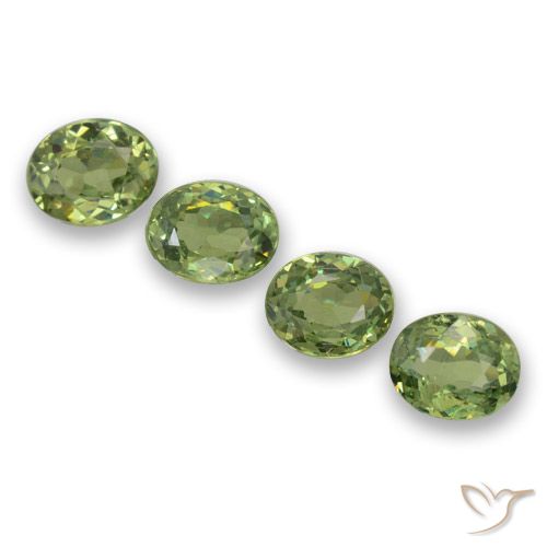 1.49ctw Natural Verde cálido Granate demantoide, Ovalada, VS