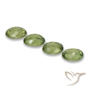 Gemas de Granate demantoide Verde cálido natural de 1.49 ct, Ovalada, VS