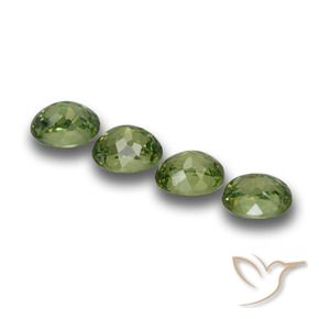 Gemas de Granate demantoide Verde cálido natural de 1.39 ct, Ovalada, VS