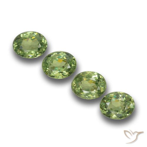 1.18ctw Natural Verde cálido Granate demantoide, Ovalada, VVS-VS