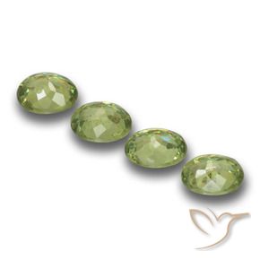 Gemas de Granate demantoide Verde claro natural de 1.27 ct, Ovalada, VS