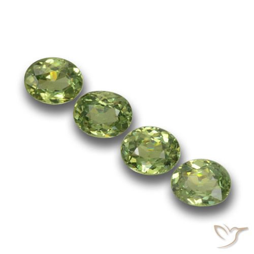 1.12ctw Natural Verde cálido Granate demantoide, Ovalada, VS