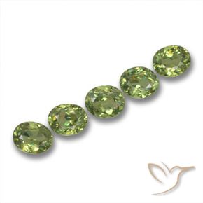 Gemas de Granate demantoide Verde cálido natural de 1.96 ct, Ovalada, VS