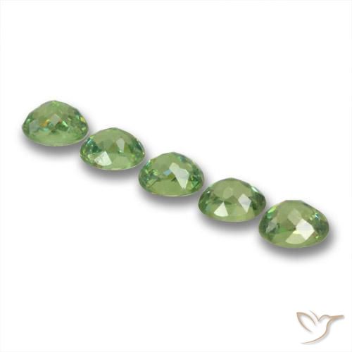 Gemas de Granate demantoide Verde cálido natural de 1.84 ct, Ovalada, VS