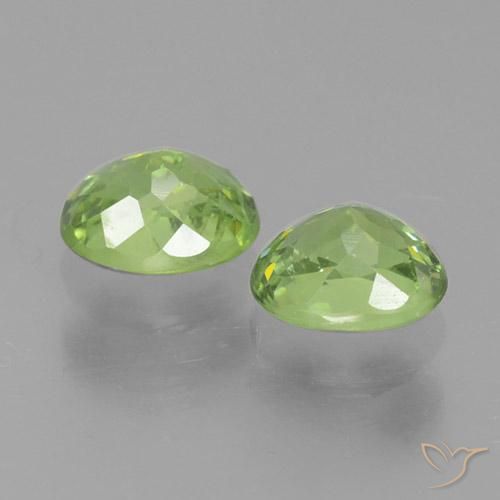Gemas de Granate demantoide Verde cálido natural de 0.81 ct, Ovalada, VS-SI
