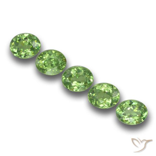 1.74ctw Natural Verde cálido Granate demantoide, Ovalada, VS