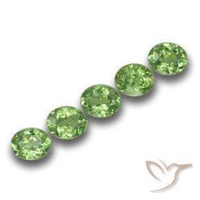 Gemas de Granate demantoide Verde cálido natural de 1.74 ct, Ovalada, VS