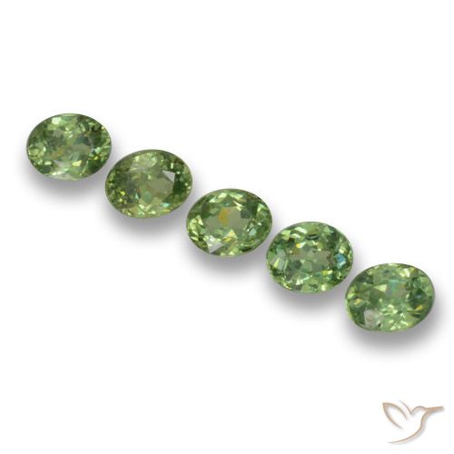 1.27ctw Natural Verde medio Granate demantoide, Ovalada, VS