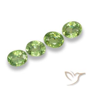 Gemas de Granate demantoide Verde cálido natural de 1.08 ct, Ovalada, VS