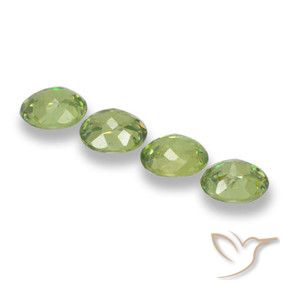 Gemas de Granate demantoide Verde cálido natural de 1.90 ct, Ovalada, VS