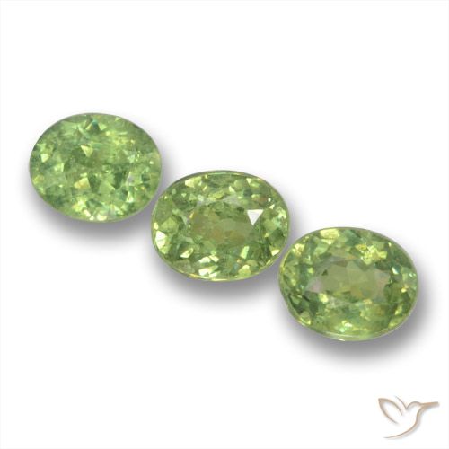 1.13ctw Natural Verde amarillo Granate demantoide, Ovalada, VS