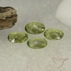 Gemas de Granate demantoide Verde Oliva natural de 1.47 ct, Ovalada, VS