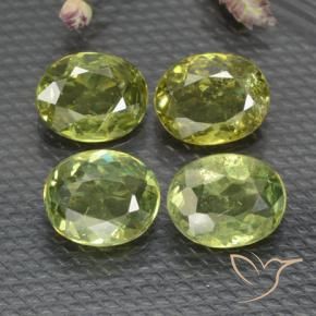 Gemas de Granate demantoide Verde cálido natural de 1.43 ct, Ovalada, VS