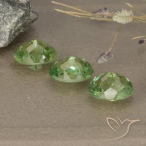 Gemas de Granate demantoide Verde cálido natural de 2.08 ct, Ovalada, VS-SI