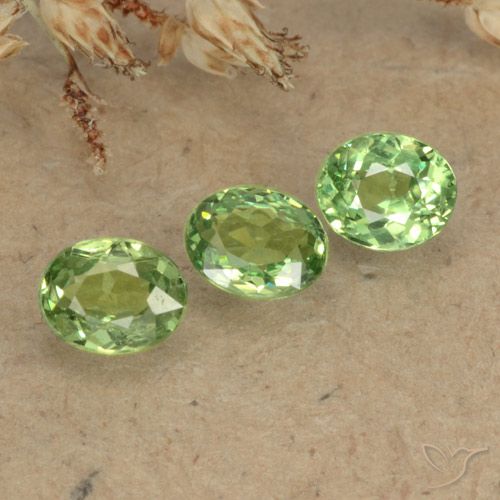 0.88ctw Natural Verde pera Granate demantoide, Ovalada, VS-SI
