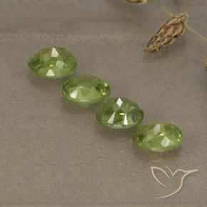 Gemas de Granate demantoide Verde vivo claro natural de 2.04 ct, Ovalada, VS-SI