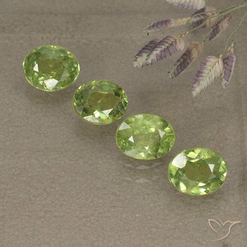 1.93ctw Natural Verde vivo claro Granate demantoide, Ovalada, VS-SI