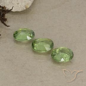 Gemas de Granate demantoide Verde claro natural de 1.38 ct, Ovalada, VS-SI