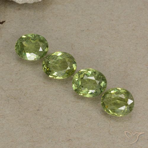 1.35ctw Natural Verde amarillento Granate demantoide, Ovalada, VS-SI