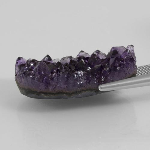 Drusa de amatista violeta natural de 59,31 ct, forma elegante, opaco