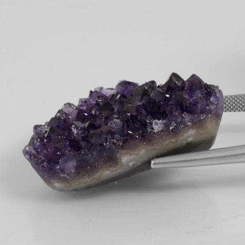 Drusa de amatista violeta natural de 79,16 ct, forma elegante, opaco