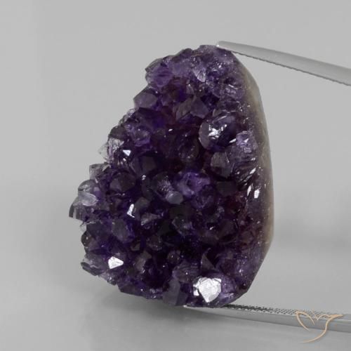 Amatista druzy Violeta oscuro natural de 74.48 ct, Elegante, Opaco
