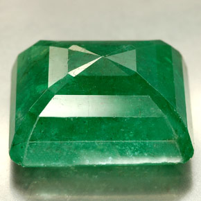 Esmeralda Verde natural de 13.71 ct, corte esmeralda, SI-I1