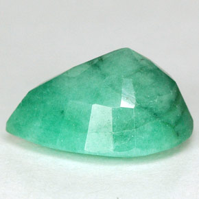 Esmeralda verde natural de 3,47 ct, en forma de pera, SI