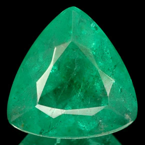 Esmeralda verde natural de 1,39 ct, trillón, I1