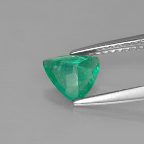 Esmeralda verde natural de 0,61 ct, trillón, SI-I1