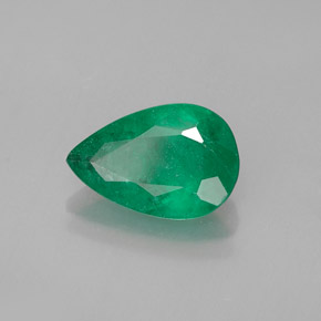 Esmeralda verde natural de 0,96 ct, en forma de pera, I1