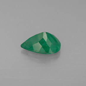 Esmeralda verde natural de 0,91 ct, en forma de pera, I1