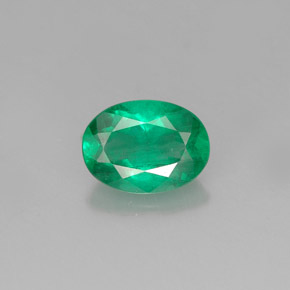 Esmeralda Verde natural de 0.83 ct, Corte Óvalo, SI-I1