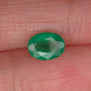 Esmeralda verde natural de 0,70 ct, corte óvalo, SI-I1